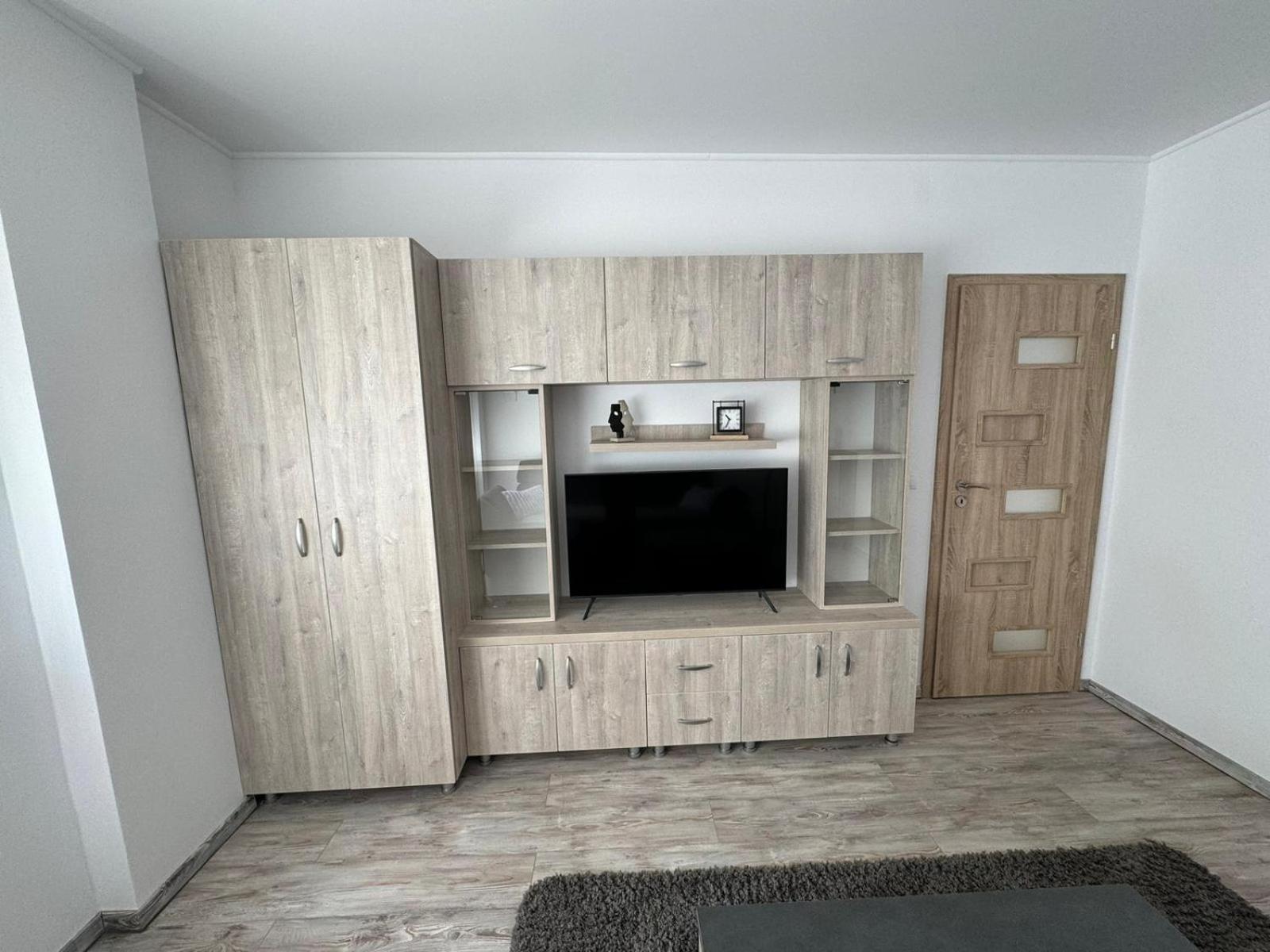 Bingo Apartman Cristuru Secuiesc Bagian luar foto