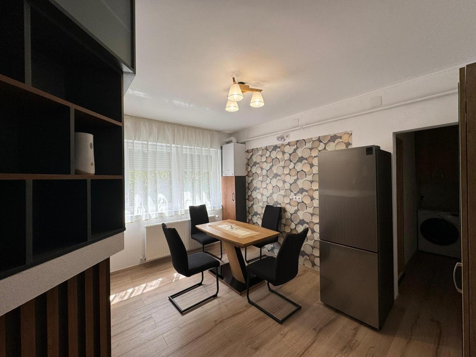 Bingo Apartman Cristuru Secuiesc Bagian luar foto